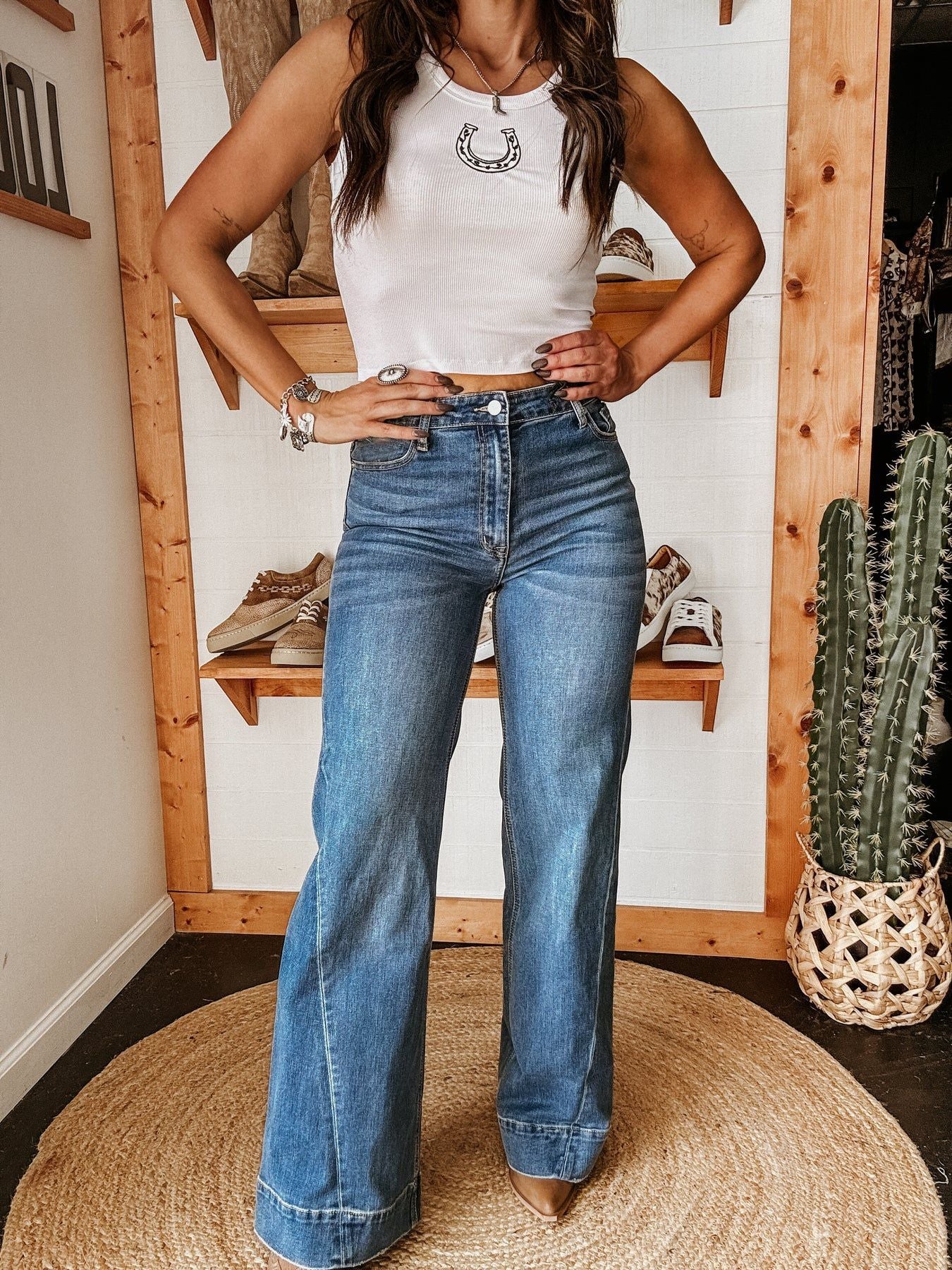 Pantaloni „Forma Care Îți Face Corpul Fericit”