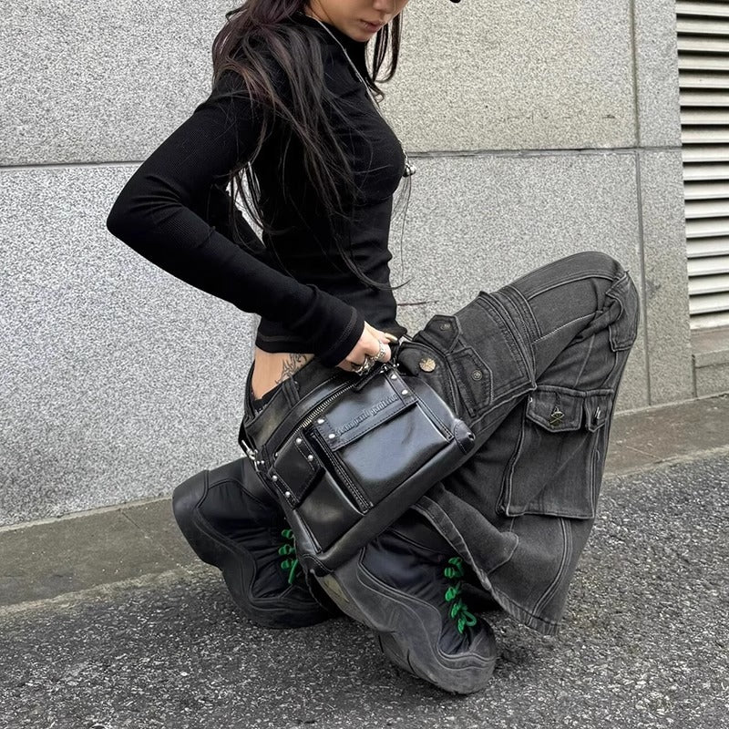 Pantaloni „Rebelă Fără Scuze”